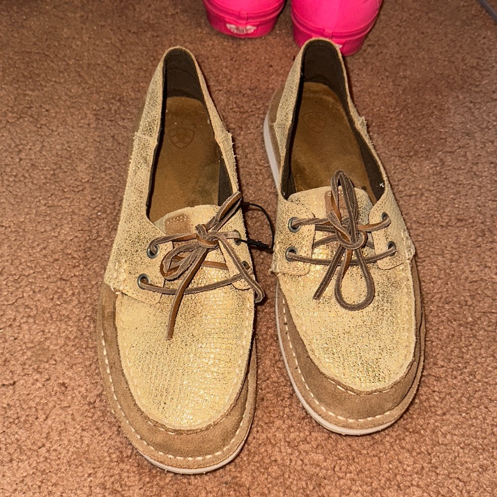 ARIAT CRUISERS